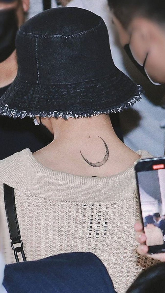 purpledorm's tweet photo. J's
                    moon                                          wings
                       🌙                                                🪽 https://t.co/N0oH6Zmbcr
