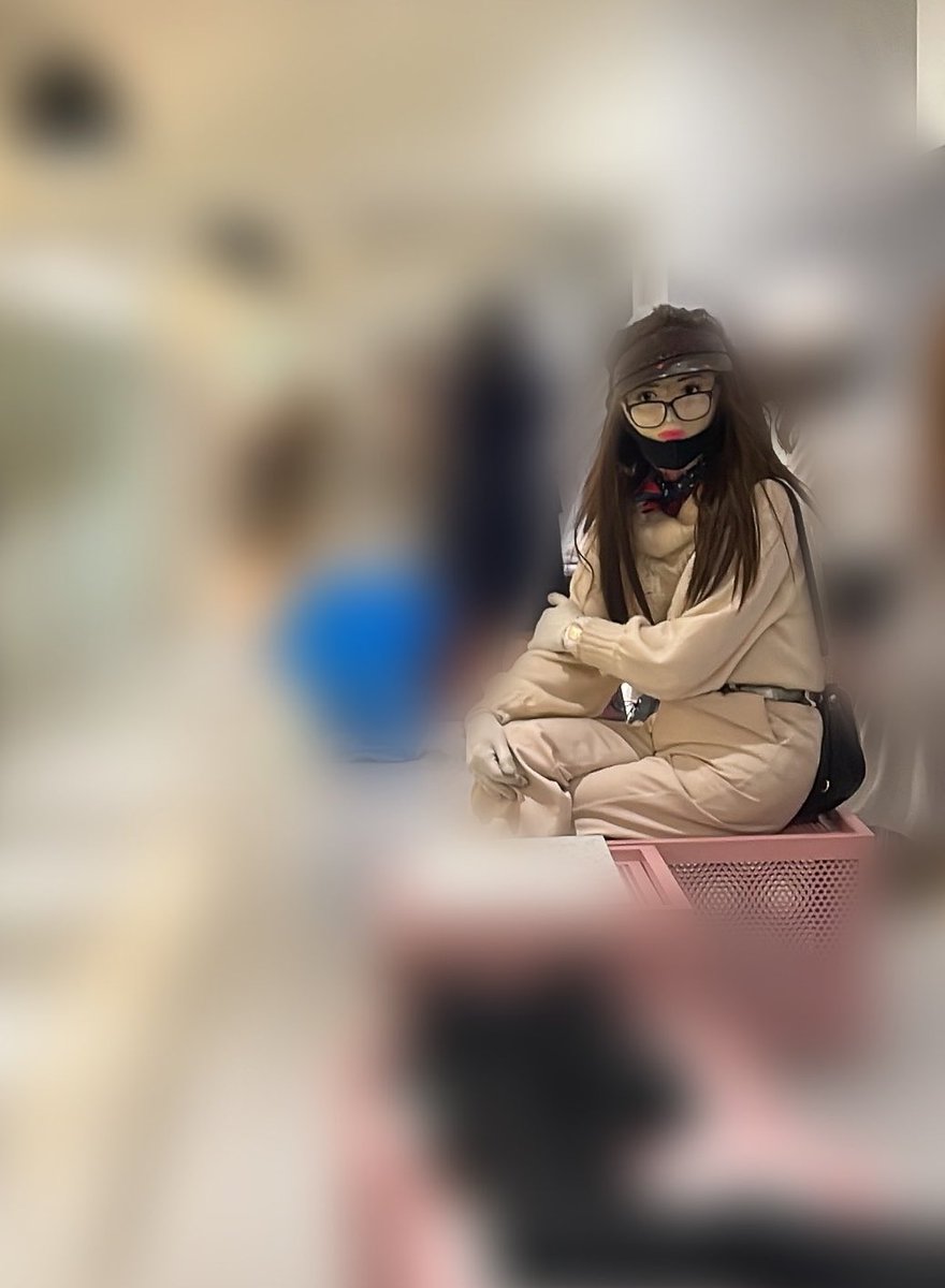PY4cJ2XtIMByHnI's tweet photo. 注意喚起
新宿に全身タイツの女装男いた、ほんと怖かった、女性がたくさんいる所にわざわざ来て座ってた https://t.co/3NCZRiTKhA