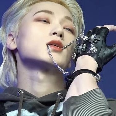 choisnberry's tweet photo. 🫐🍋🟩⛓️' sweet sour luv'
"Are we flirting or starting a fight?"
"Whatever sh*t you think is more romantic"
@ATEEZofficial #ATEEZ #에이티즈 #AtinySelcaSay #ATSD #산 #SAN https://t.co/bcxXpkf56H
