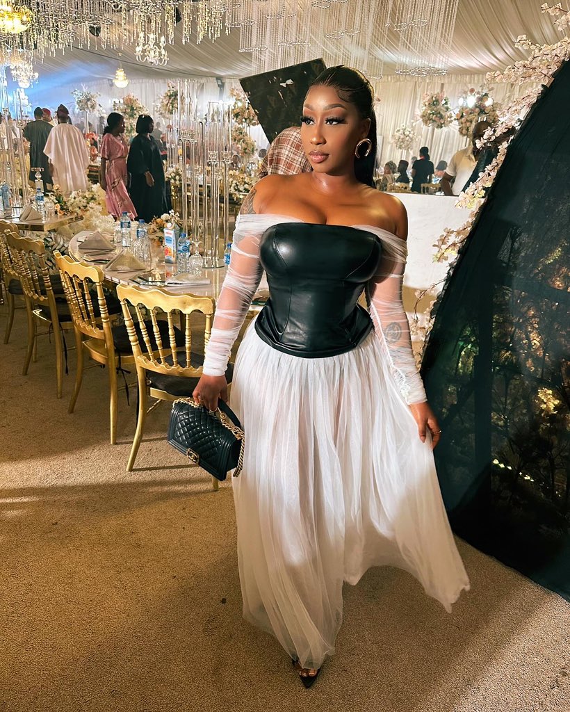 VICTORIA_KIMANI's tweet photo. 👰🏽‍♀️💍🤵🏿 https://t.co/F2wNnjy2Tk