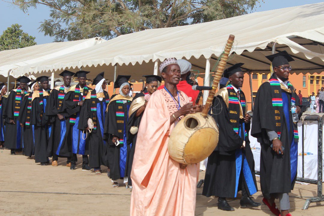 UniOfGambia's tweet image. Faculty officers lead the way as we prepare to kick off the 16th Convocation Ceremony! 

Their leadership and dedication to academic excellence shine as they guide their faculties to their seats. 

Let's celebrate the achievements of our graduates together! 

#ClassOf2023