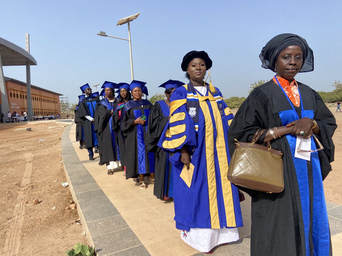 UniOfGambia's tweet image. Faculty officers lead the way as we prepare to kick off the 16th Convocation Ceremony! 

Their leadership and dedication to academic excellence shine as they guide their faculties to their seats. 

Let's celebrate the achievements of our graduates together! 

#ClassOf2023