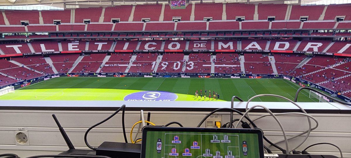 🎤 Hoy toca visitar el Metropolitano para narrar en <a href="/madridaltanto/">Madrid al Tanto</a> el <a href="/AtletiFemenino/">Atlético de Madrid Femenino</a> 🆚 <a href="/RealBetisFem/">Real Betis Féminas</a>

👋🏻 A las 12:00 con el apoyo en los comentarios de <a href="/TaniaTabanera/">Tania Tabanera</a>