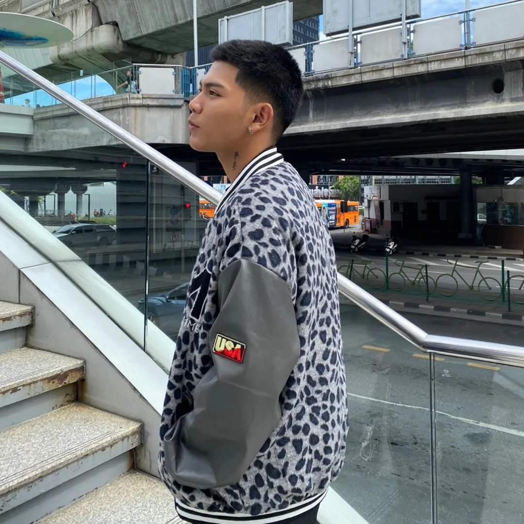 nettnest's tweet photo. เนส 18 เป็นเกย์ค้าบ ชอบดูหนังดูอนิเมะอ่านมังงะอ่านมันฮวาชอบเล่นเกมแต่เล่นกากถนัดโทรมากกว่าพิมพ์เป็นคนพูดมากติดสกินชิพ อินดี้ขี้เหงาเอาแต่ใจแต่โซเดียมคลอไรด์เดียวดายcall me https://t.co/qbGaanRY8K