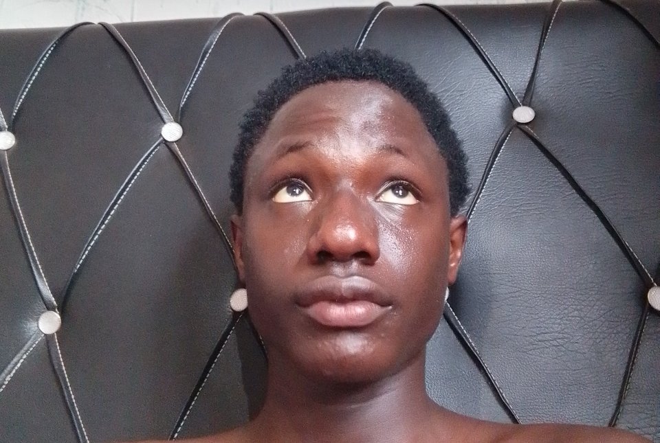 olaoluwagbc's tweet image. A or B

if I was too young for the ring would you wait for me ? 💍

#aorb #A #olaoluwagbc #jaden #sundayvibes