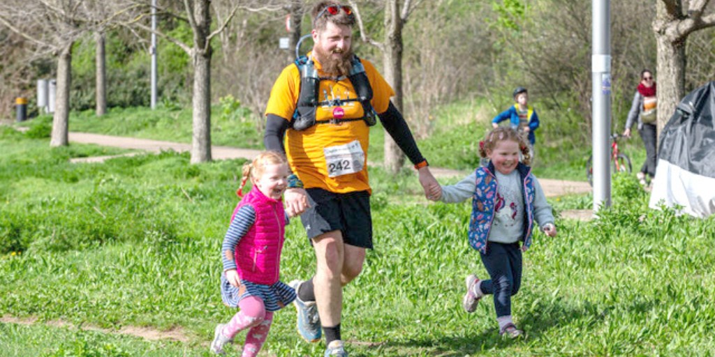 If you are at  #LondonMarathon give a cheer out for Ben Scanlan as he comes into his home place of #Rotherhithe is raising money for the Twins Trust 

@LondonMarathon @TwinsTrust
southwarknews.co.uk/area/around-so…