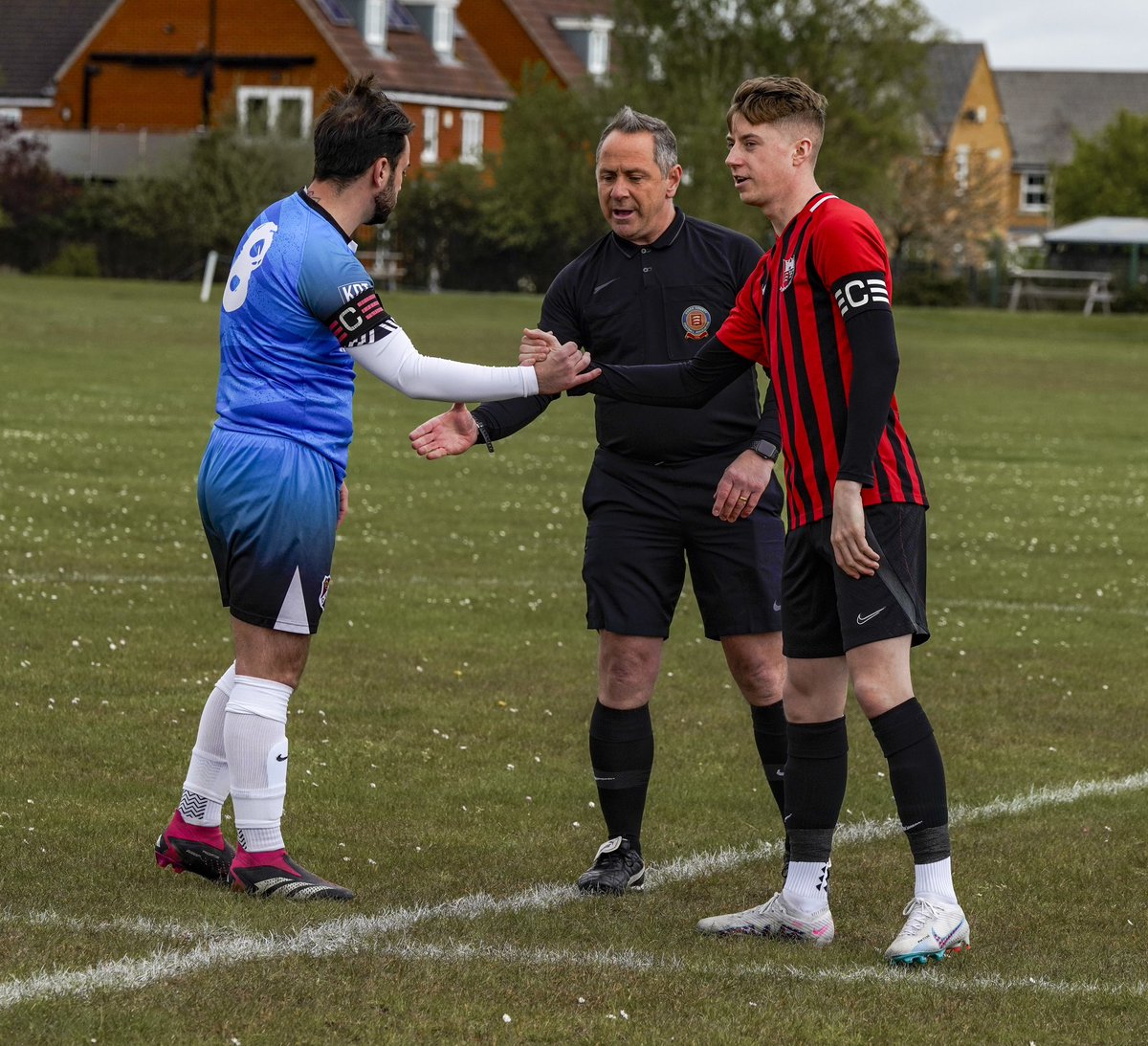 Shout out to the match official in yesterdays game Justin Wiseman

Had a good game throughout, kept the play flowing when he could, dealt with anything he needed to calmly and concisely with good communication, can’t fault him at all 👏🏼 ⚽️

<a href="/EssexAllianceFL/">Essex Alliance FL</a> <a href="/EssexReferees/">Essex Referees</a>