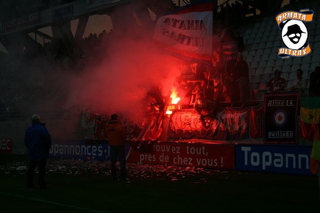 🔙 𝑭𝑳𝑨𝑺𝑯𝑩𝑨𝑪𝑲
📢 Butte Paillade 91/Armata Ultras 02
⚽️ SDR vs MHSC
📅 22/08/2008

#TeamMHSC | #SDRMHSC