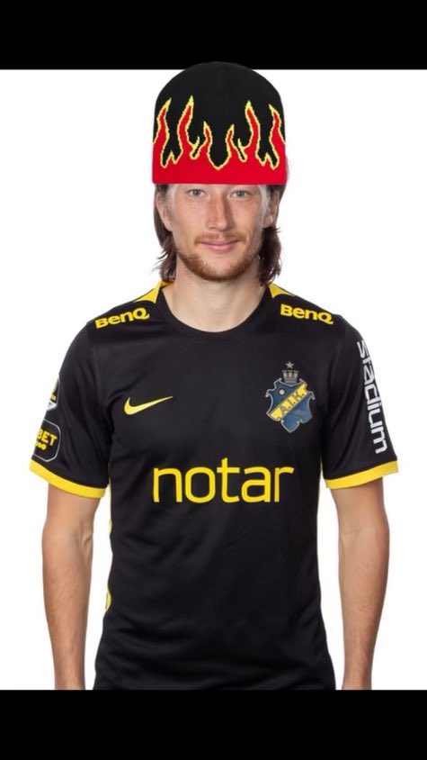 När man möter Patrik Sjöberg i slussen 03:30