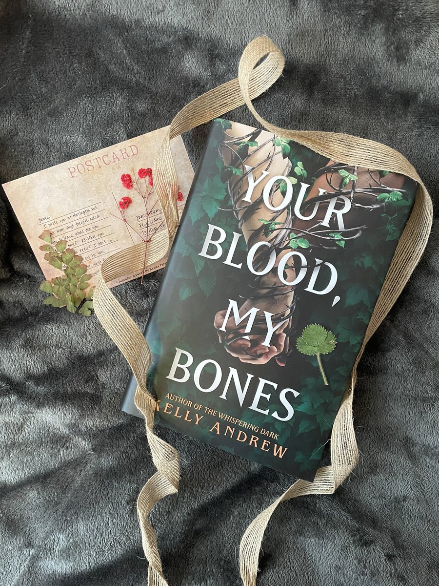 #YourBloodMyBones by @KayAyDrew was a dark & enchantingly lush, House of Hollow meets Starling House read that fans of gothic horror, dark fantasy or twisted fairytales should definitely consider picking up 🖤 Full Review➡️: shorturl.at/fls01 #BookReview #BookRecs