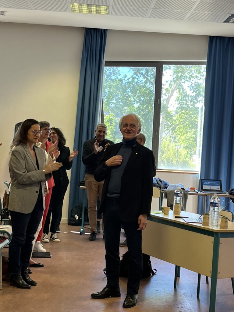 sophie_sarraute's tweet photo. [#60 ans du lycée Jean Perrin de Marseille 1964-2024 @DSDEN13 @AcAixMarseille] 
✅Lycée qui a mis l’excellence et l’ambition technique et scientifique au cœur de son projet pédagogique. 

👏Et un honneur fait par le #Prix Nobel M. Gérard Mourou pour une conférence passionnante. https://t.co/93UUZYZZ7p