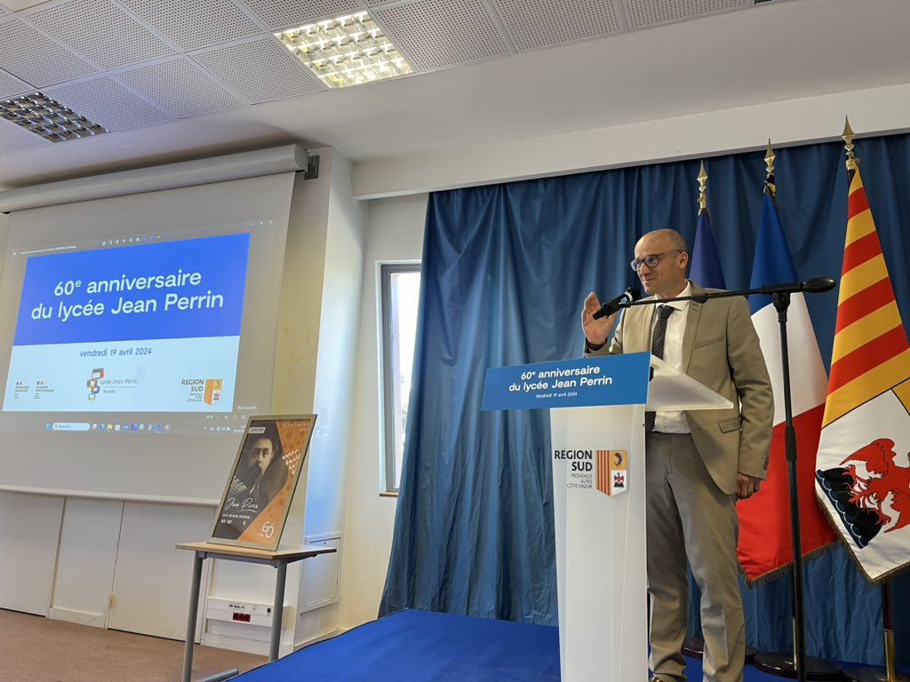 sophie_sarraute's tweet photo. [#60 ans du lycée Jean Perrin de Marseille 1964-2024 @DSDEN13 @AcAixMarseille] 
✅Lycée qui a mis l’excellence et l’ambition technique et scientifique au cœur de son projet pédagogique. 

👏Et un honneur fait par le #Prix Nobel M. Gérard Mourou pour une conférence passionnante. https://t.co/93UUZYZZ7p