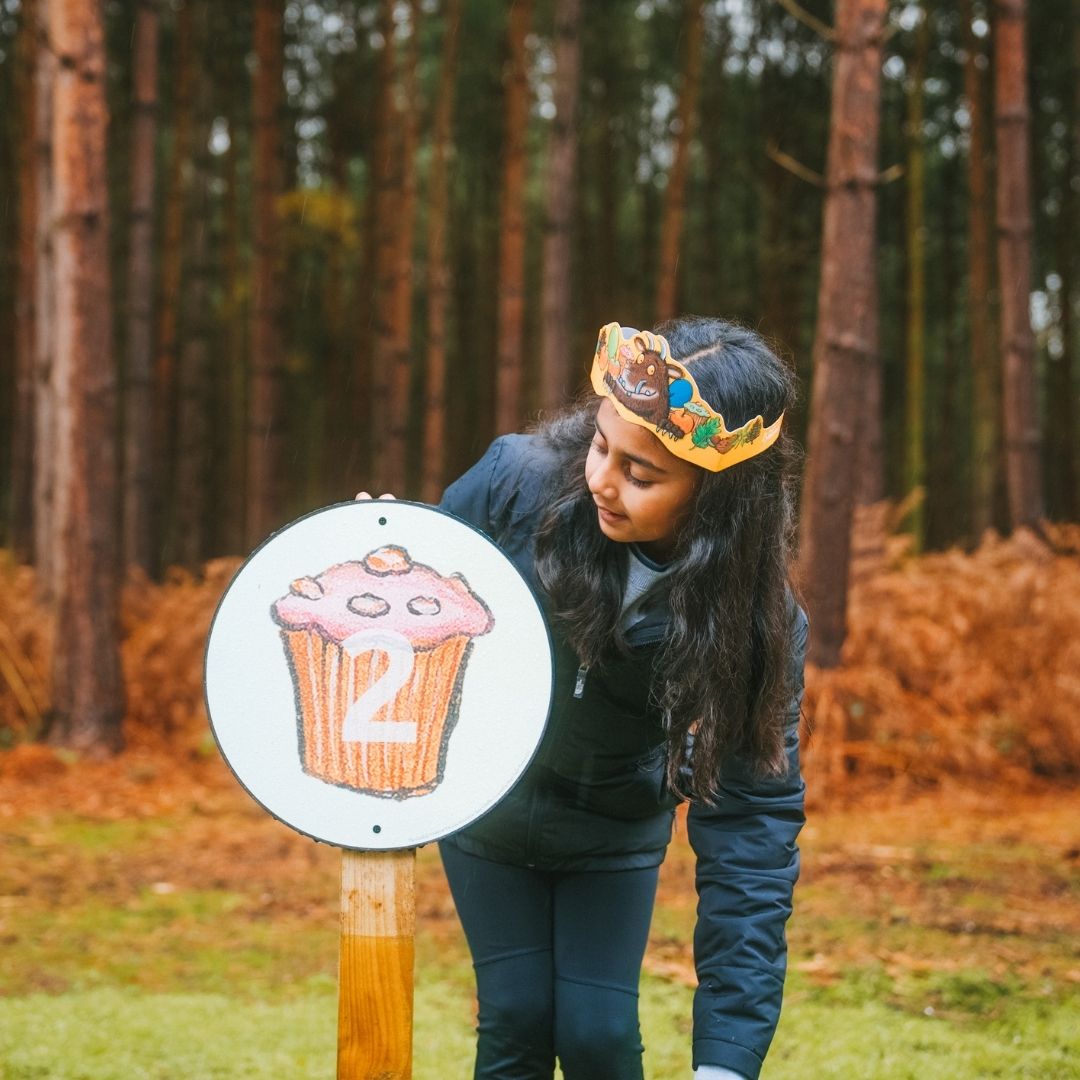 Are you visiting your local #GruffaloTrail today? Make sure to grab a £4 activity pack on-site to get a unique sew on patch and lots of Gruffalo themed goodies. Join the party 👉 forestryeng.land/gruffalo-party…