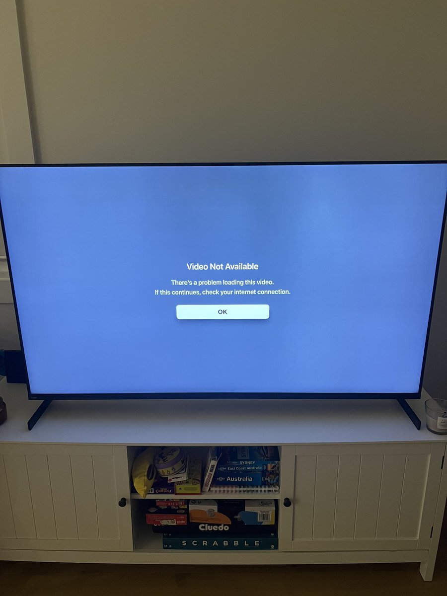 Rob_Pulley's tweet photo. @AppleTV this keeps happening while watching AppleTV. It stops part way through a show. I have a 50mbps broadband speed and it’s the only app this happens to. Has happened for months so finally getting in touch. Looks like it’s happening to lots of other people based on forums https://t.co/0bnhCff1pC