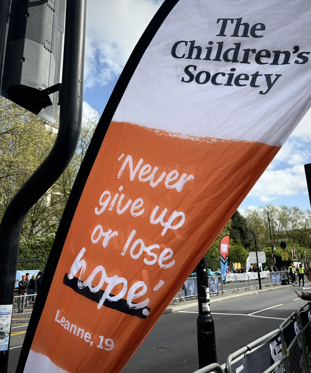 We’re at the @LondonMarathon! Congrats to everyone running today, we’re cheering you on 🥳 #LondonMarathon