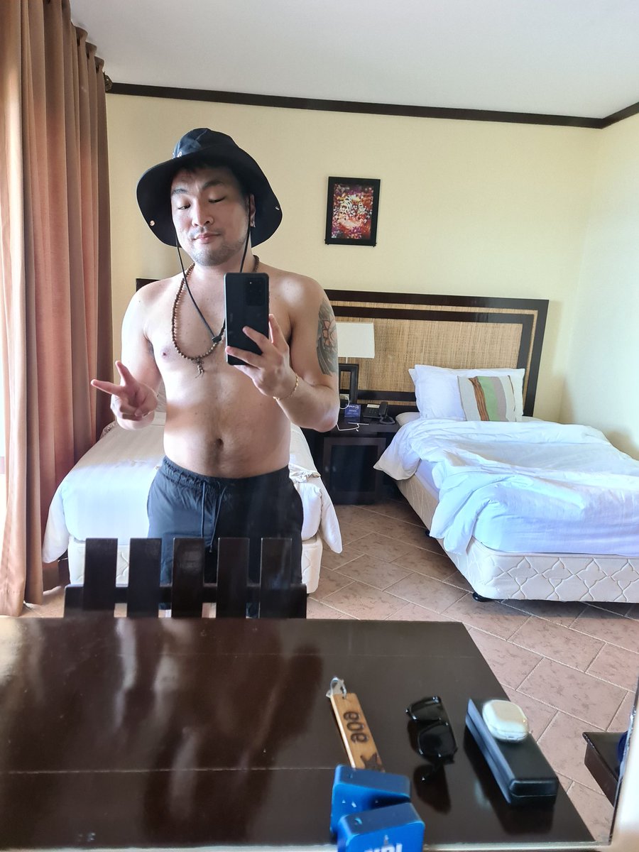 NeilBarlao's tweet photo. Say hi to daddy. https://t.co/YebxFSWvB4