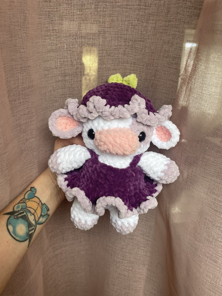 polarbeeru's tweet photo. [DROP ETSY] Arrivage du lundi 22/04/2024 à 18h sur la boutique ! 

Spring 🌸🌼🐮 : 38€ 
Lovely 🕷️💕 : 40€
Mow’Bergine 🐮🍆: 45€ 

Il y aura également le tirage au sort pour la Karmine Bunny ! ( Post épinglé ) 

https://t.co/5fSLoNHuNR https://t.co/JBO83NIUpT