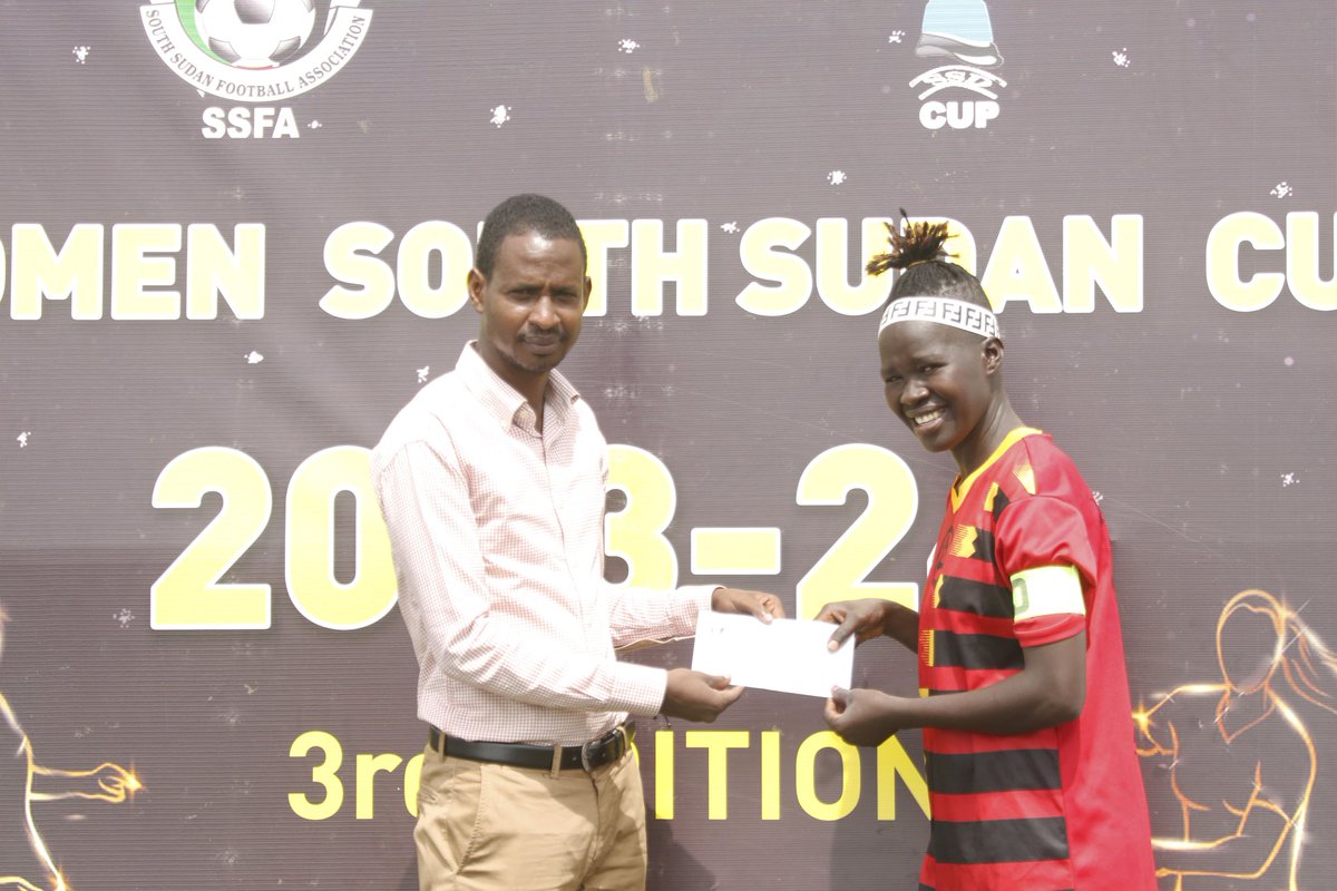 🔵 Update | 🏆 South Sudan Women's Cup.

Player of the match, presented to Wilma Gordon

Nile Eagle FC 0-6 Al Wehida FC

Supported by <a href="/UNFPASouthSudan/">UNFPA South Sudan</a> <a href="/Rabataxi211/">Rabataxi</a>  #IHO