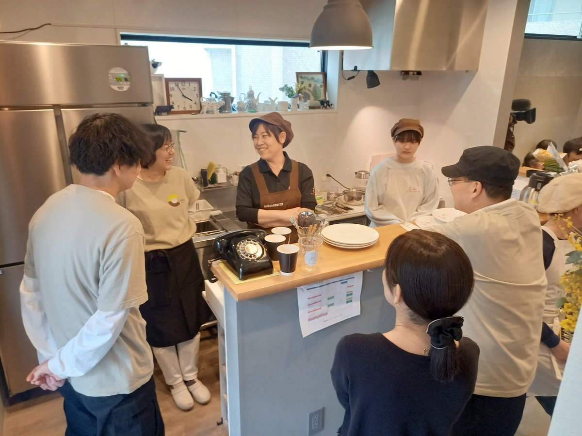 お知らせ 明日22日（月） 関西テレビ　NEWSランナー 17:48～ 見えない障害を知る 1日限定のカフェとは 先日の神戸でのカフェの様子が放送されます♪ #みいちゃんのお菓子工房