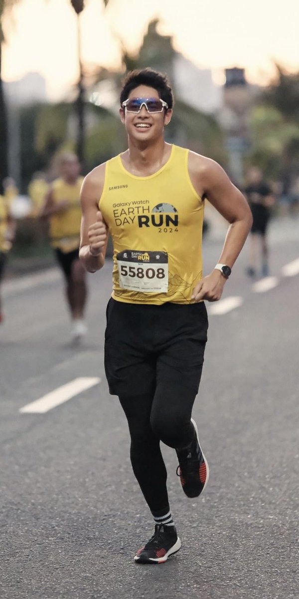 ang gwapo naman ng donny na yan!🤩 at the Samsung #GalaxyWatchEarthDayRun  

#DonnyPangilinan