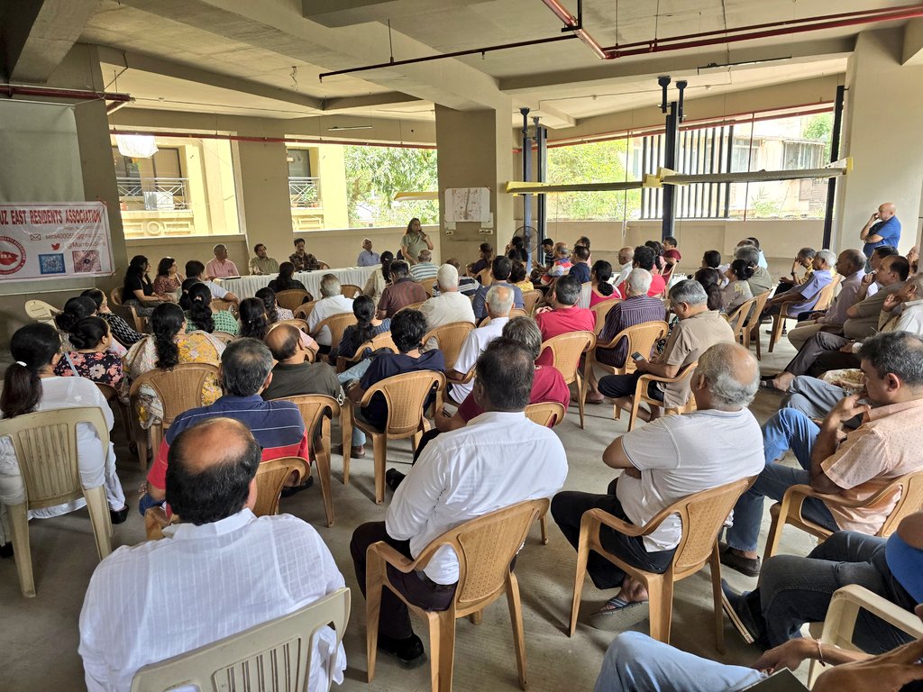 • Team MNCDF & Our Founder Advocate Trivankumar Karnani was invited by Santacruz East Residents Association to discuss the Khar Elevated Bridge west-east Connecter project's proposed design with the local citizens & residents. • The Santacruz East Residents Association (SERA)
