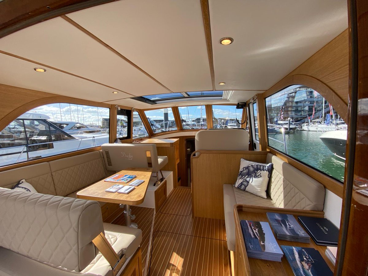 Cockwells's tweet photo. It has been a wonderful weekend here at the South Coast and Green Tech Boat Show in Southampton, and our friendly team have enjoyed meeting so many clients and making new connections.

#Cockwells #mdlboatshow #SCGTBS #SCGTBS24 #DuchyMotorLaunches #Duchy35 https://t.co/891XWeArhu