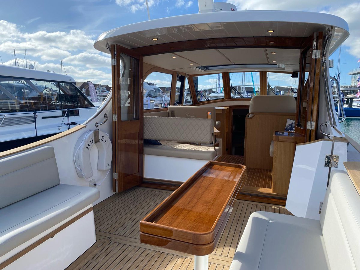 Cockwells's tweet photo. It has been a wonderful weekend here at the South Coast and Green Tech Boat Show in Southampton, and our friendly team have enjoyed meeting so many clients and making new connections.

#Cockwells #mdlboatshow #SCGTBS #SCGTBS24 #DuchyMotorLaunches #Duchy35 https://t.co/891XWeArhu