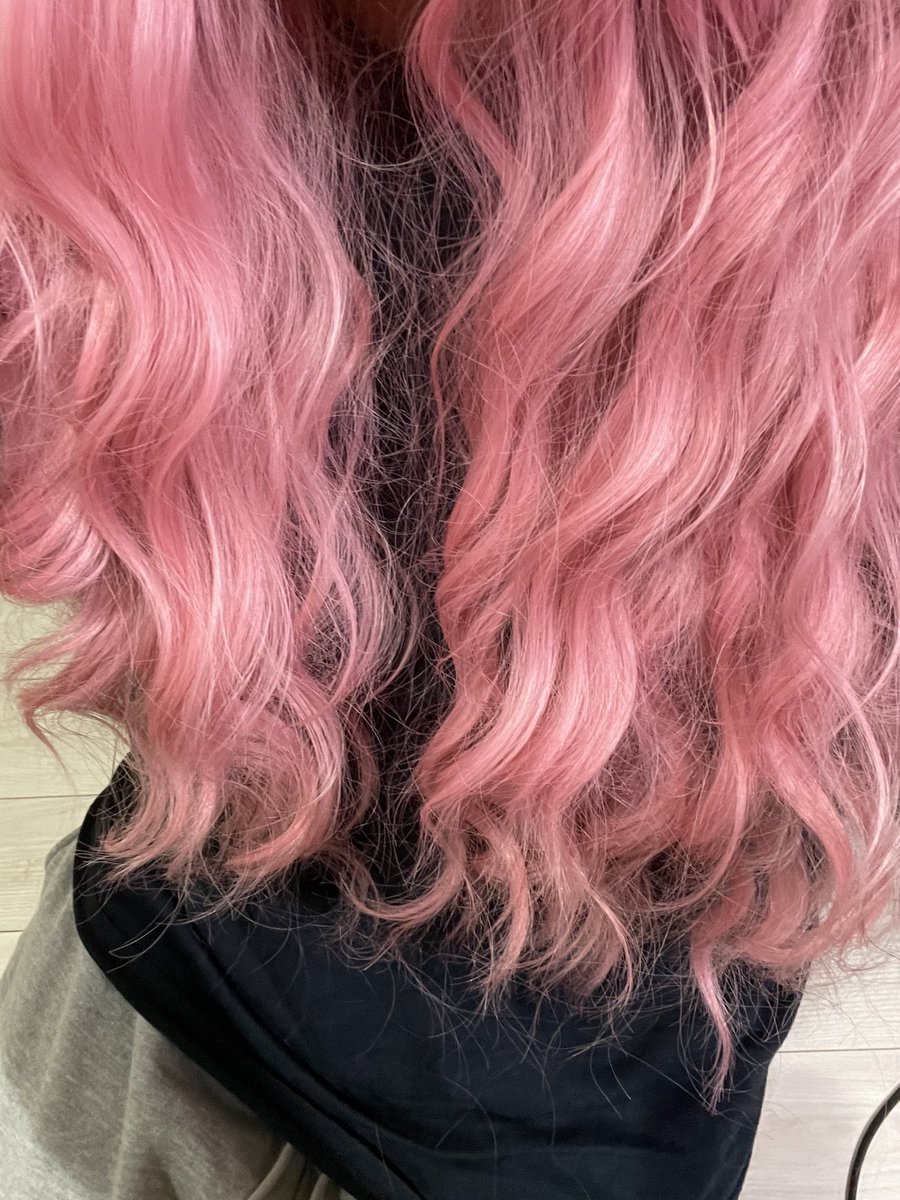 かわちいく染まった💇🏼‍♀️🌸💕🤍💖