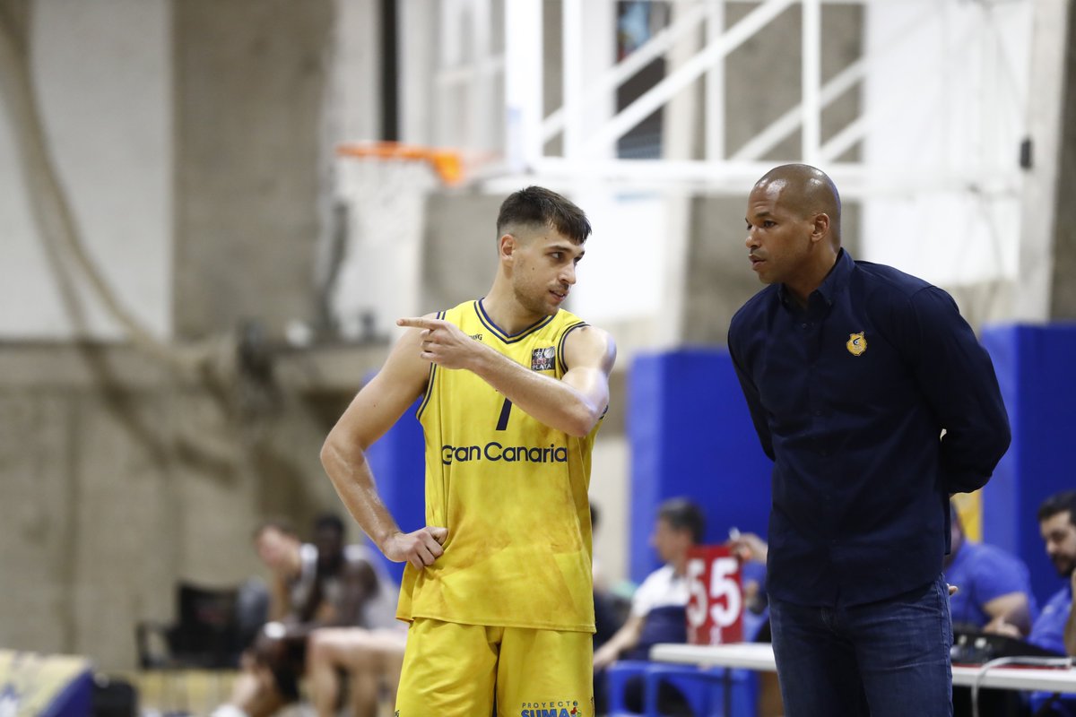 🏀 ¡Día de partido para nuestro #LEBPlata! ▪ Los de Melo se miden al Starlabs Morón, a las 12h, en la vuelta de los octavos del Playoff de ascenso, tras el 70-85 en contra del partido de ida. ¡A por todas equipo! 📺 Directo: canalfeb.tv/live?l=BD98BFE…