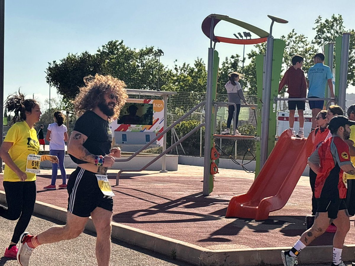 SocialistesInca's tweet photo. 👟Molt contents de participar en la segona cursa #ProjecteEnMarxa, a benefici de @projectehomebal.
💪🏼Per una societat lliure d’adiccions! #IncaSomTots https://t.co/YANXBffDg4