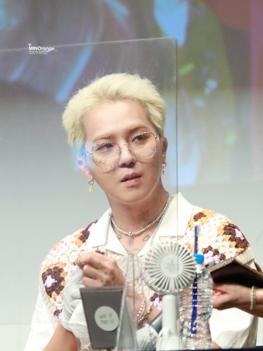 MINOrange_'s tweet photo. _😯/20220728

오잉?
#송민호 #MINO #WINNER송민호 
@official_mino_ 🫧 https://t.co/z9jahwswsD