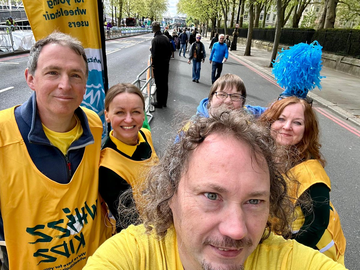 And they're off! #TeamWhizzKidz are now making their way along the #LondonMarathon route, and we're hear waiting to give them the biggest cheer!