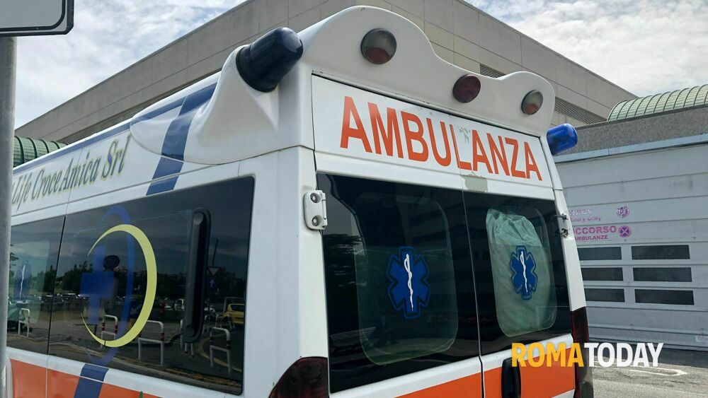 romatoday's tweet photo. Roberto Campigotto, operatore del 118 morto sul lavoro durante un intervento di soccorso https://t.co/Jb0ZwbIyH3 https://t.co/wCOYcN2Cfv