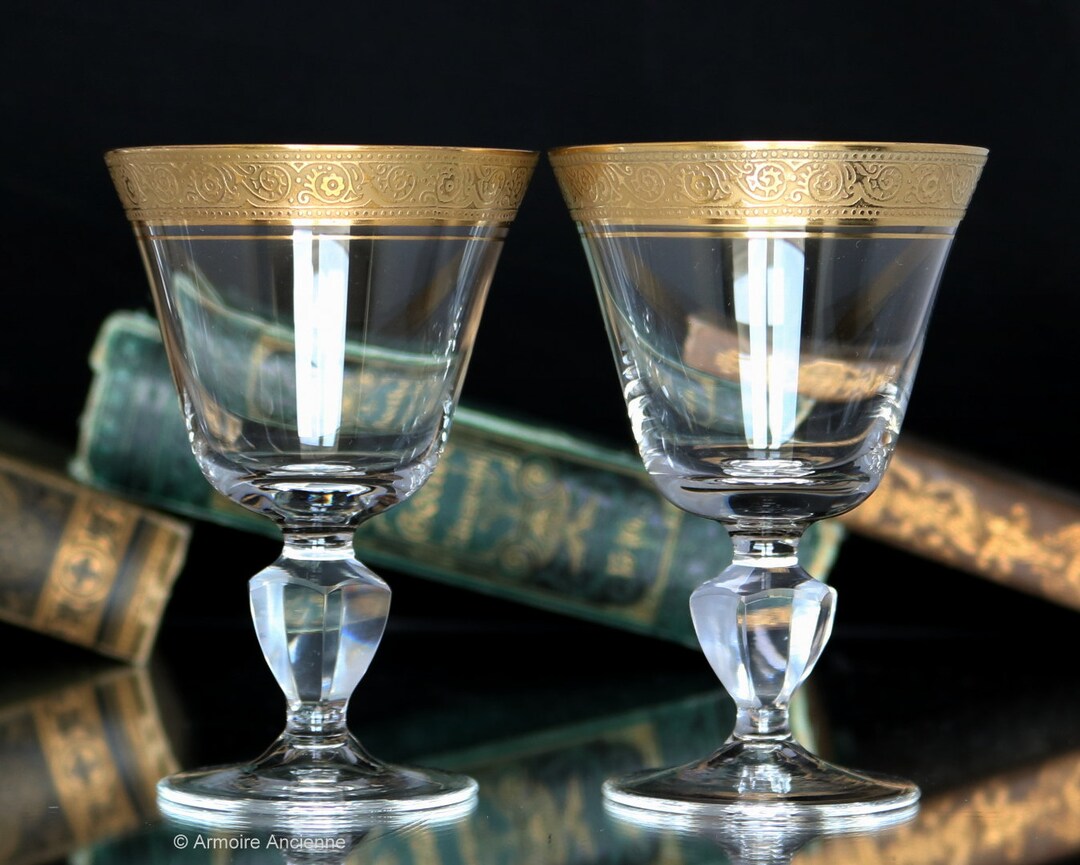 Crystal SHERRY Glasses with Gold Rim, THERESIENTHAL | Set of 2 by ArmoireAncienne dlvr.it/T5p7wj #vintagebarware #luxuryhome #vintagegifts