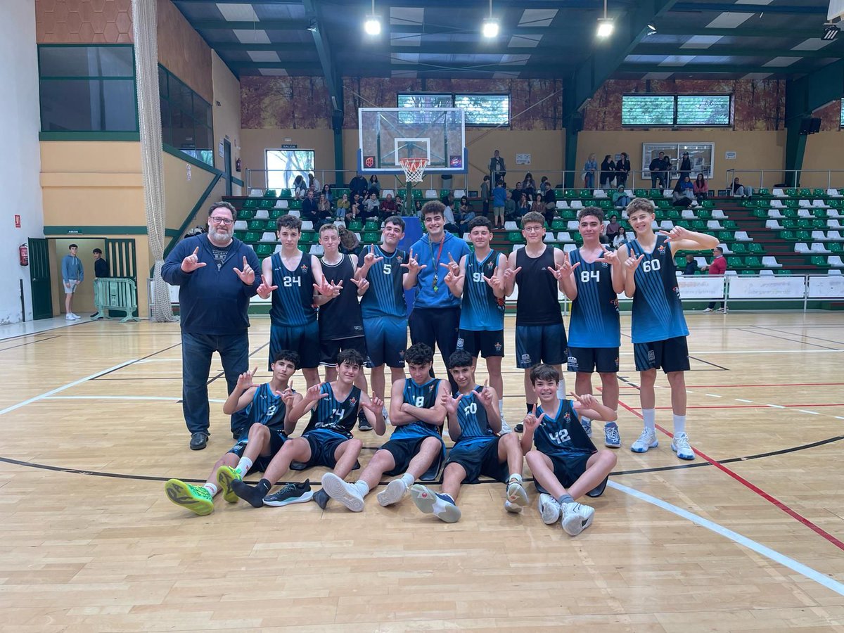 Final en El Parque: #CadeteBMasculino CB CIMBIS 49 CBP 36 Con pasos firmes los cadetes de 2008 en su grupo, buen trabajo durante toda la temporada. Nueva victoria y siguen líderes del grupo. Vamossss 💪🏼 💙 #SiempreCimbis #LosEspartanos #PasitoAPasito #CanteraTurquesa