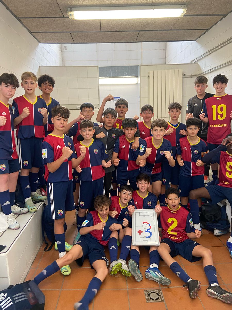 CEMercantil's tweet photo. 🔴🔵 INFANTIL "E"
🔵🔴
🏆2a Divisió
@CEMercantil 15 - @PolinyaAtletico 0.
⚽️⚽️⚽️ Ambite
⚽️⚽️⚽️ Biel
⚽️⚽️ Aitor García
⚽️⚽️ Kang
⚽️ Alex Redondo
⚽️ Javi Ambrosio
⚽️ Izan Parra
⚽️ Moha
⚽️ Aitor Quero
#CEMInfE https://t.co/rzdjGgAt61