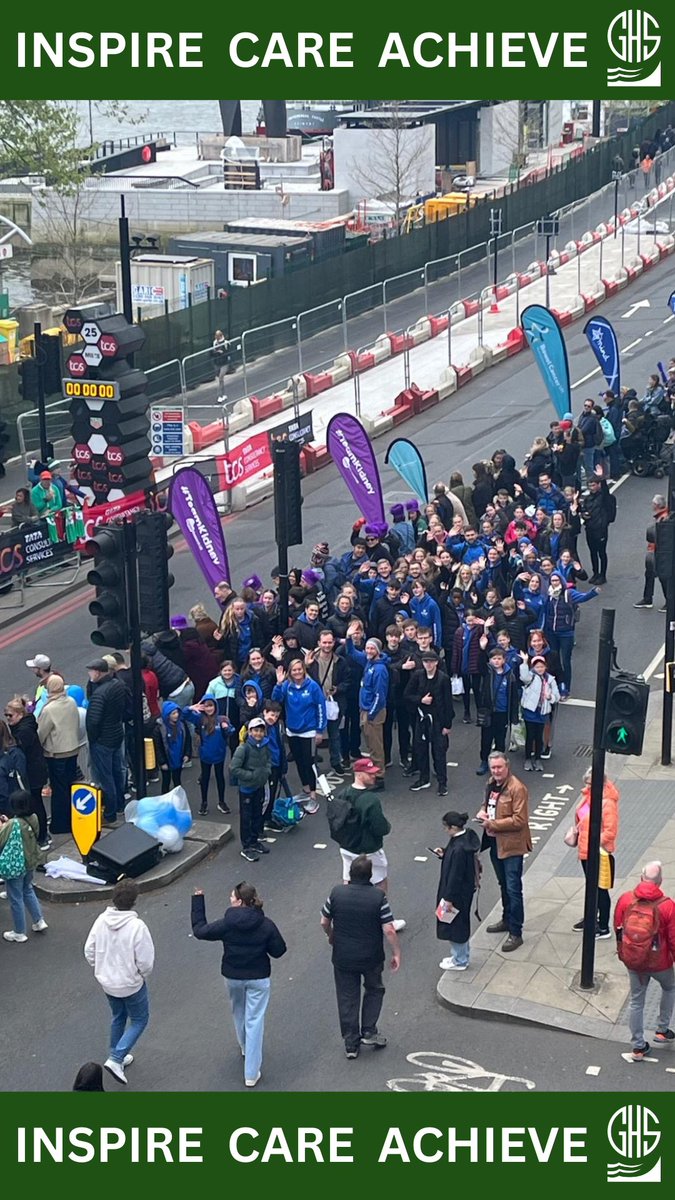@SouthportLTrust are getting ready to cheer on @LondonMarathon wheelchair and elite racers! 🏃‍♂️
