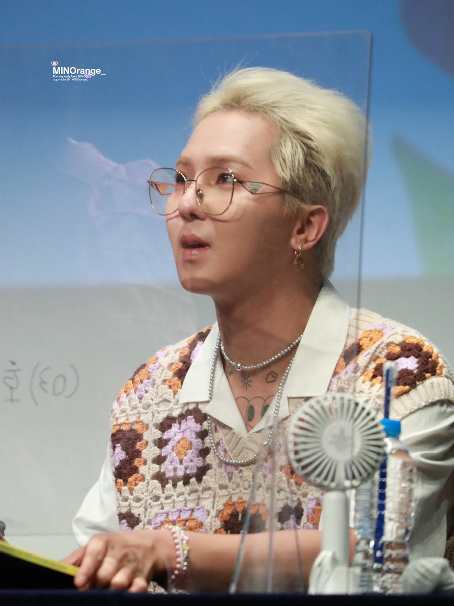 MINOrange_'s tweet photo. _🦦/20220728

완전 예쁘네🥲
#송민호 #MINO #WINNER송민호 
@official_mino_ 🫰🏾 https://t.co/iG8fgc0ZxB