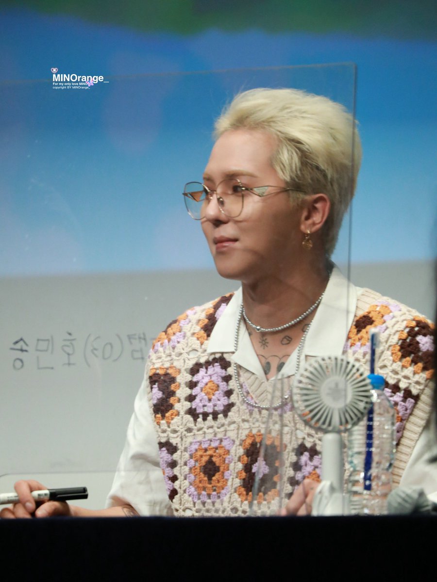 MINOrange_'s tweet photo. _🦦/20220728

완전 예쁘네🥲
#송민호 #MINO #WINNER송민호 
@official_mino_ 🫰🏾 https://t.co/iG8fgc0ZxB