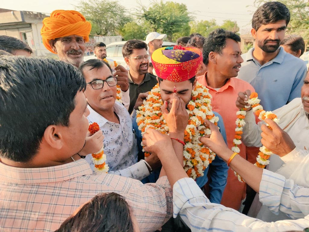 shiv_choudhari's tweet photo. हर्ष चौधरी
#आईएएस
#भांजा
#वेलकम_ननिहाल
@DDChoudharySRCM https://t.co/xyBAz8fjbc