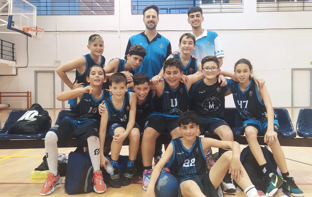 Final en Cadiz: #MiniBasketBMasculino CADIZ CB GADES 36 MATENGLISH CB CIMBIS 65 Victoriaaa!!! Para los chicos del Mini en la capital. Un gran partido que dominan desde el inicio contra un buen rival.💙 #SeguimosDisfrutando #EsasSonrisasQueNoParen #SiempreCimbis #BuenosYGuapos