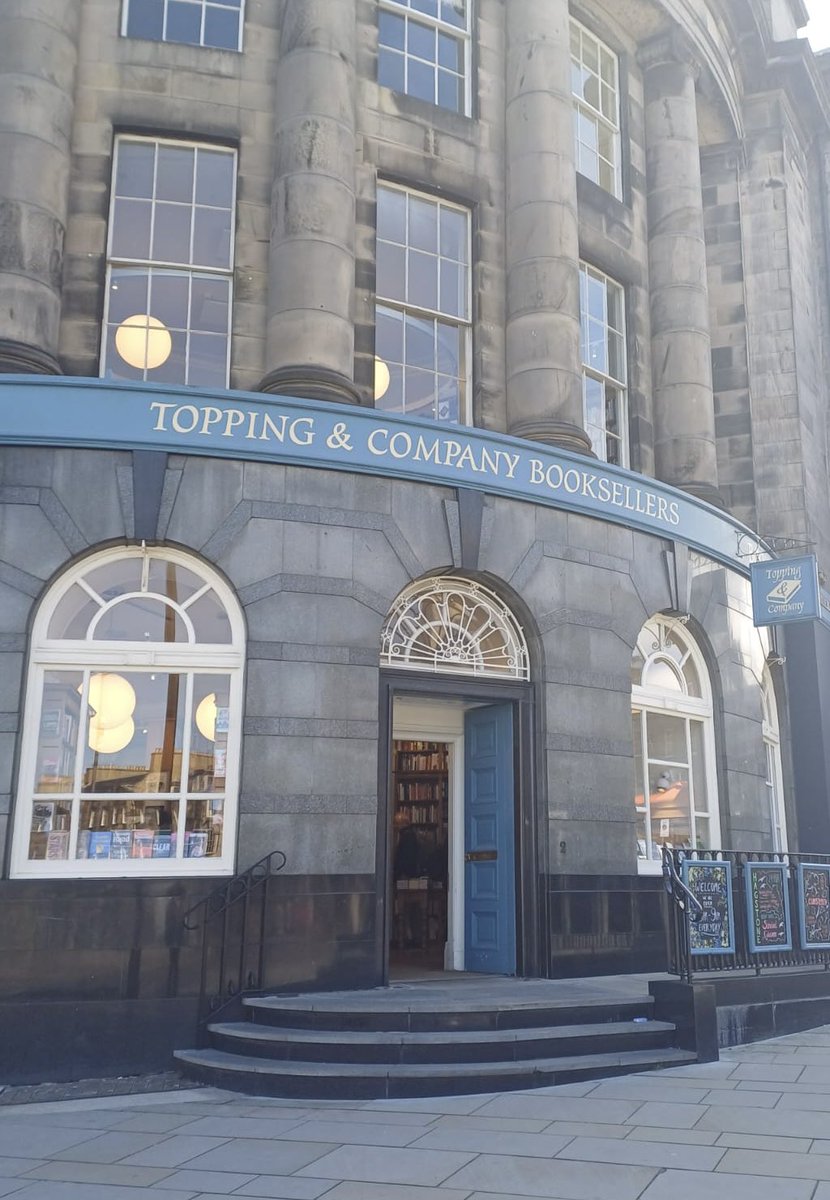 Lisa Robinson tweet media