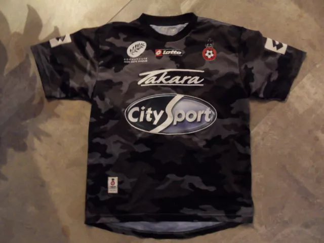 @NISSART_GTI @ogcnice @lecoqsportif @Ligue1UberEats @JDSportsFrance @VilledeNice Vraiment pas mal.
Pour cette fin de saison il leur faudrait un maillot camo / commando. 😉 Comme a l époque où on avait des guerriers et des joueurs de caractère.