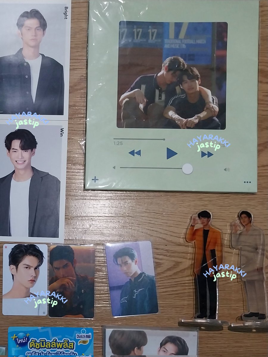 HayarakkiJastip's tweet photo. WTS / WANT TO SELL

BrightWin photocards / postcards / standee / etc. Take all only can negotible &amp; get freebies!

#ตลาดนัดไบร์ทวิน #ไบร์ทวิน #ตลาดนัดgmm #ตลาดนัดgmmtv #BrightWin https://t.co/M6XP30clbO