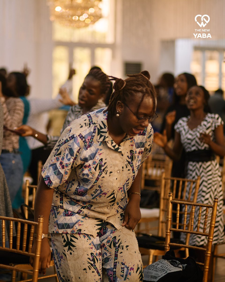 TheNew_Yaba's tweet photo. We no dey walk alone.
We are backed up by God's spirit as we takeover the world for him.
#thehonourcode #wearethenew #ilovethischurch #thenewyaba https://t.co/uBq5EiHTfY