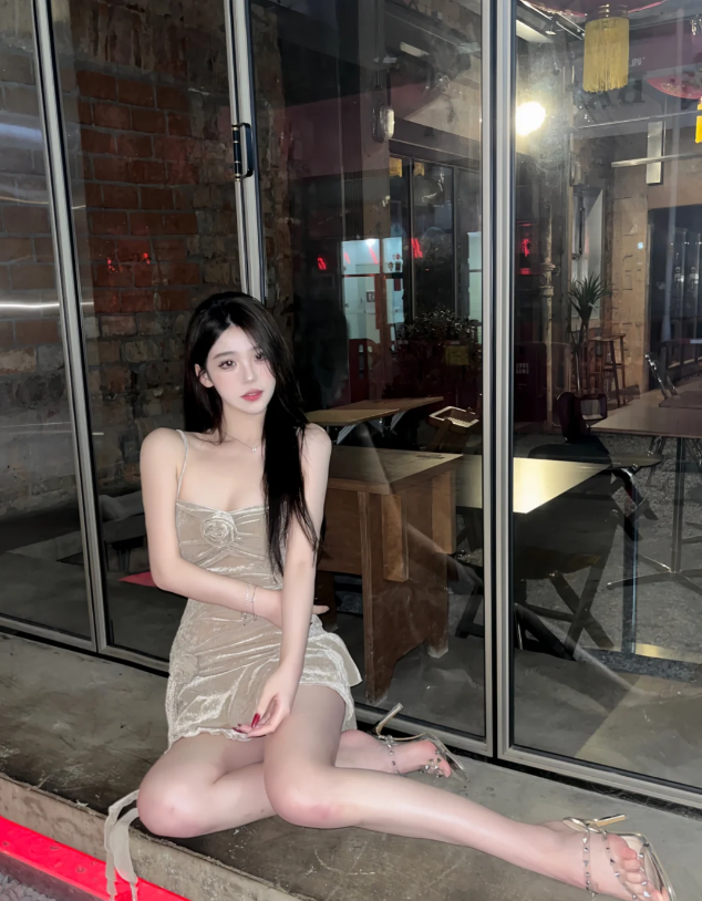 y_ffang's tweet photo. 遇见你，不再朝朝暮暮，已是此生最美。把你放在我心最柔软的地方。 https://t.co/Tl5fS2OMGE
