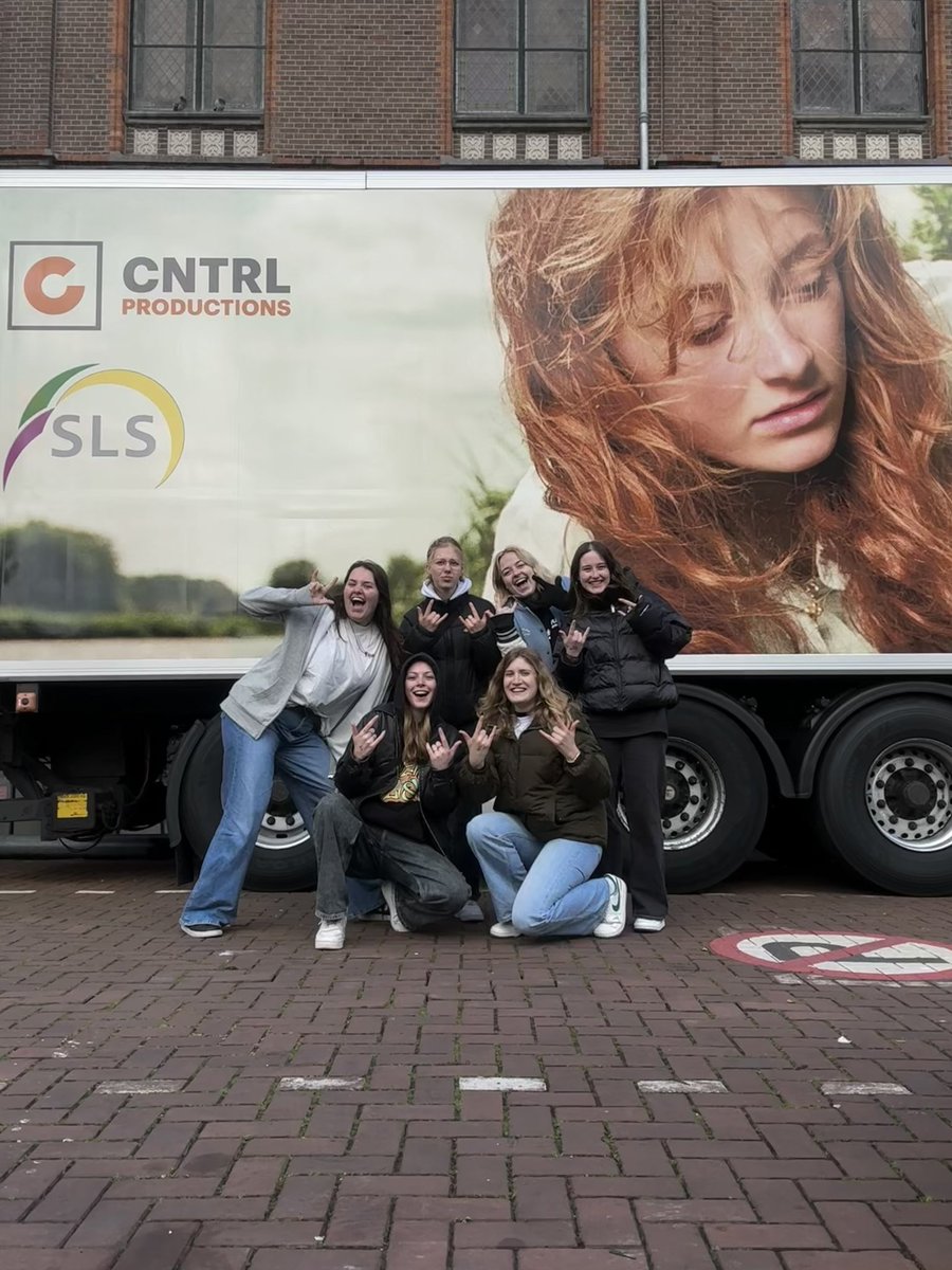 sennabugzz's tweet photo. Ik ga dit zo erg missen ik wil er niet aan denken https://t.co/y3EI9jLV2D