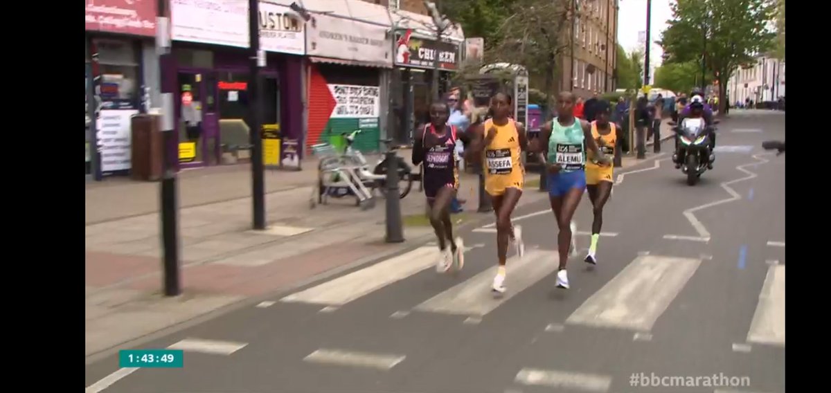 🇵🇸 Palestine flags clear and visible on the BBC London Marathon coverage 🇵🇸
#bbcmarathon