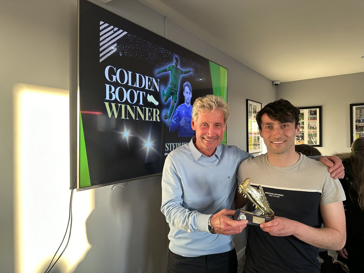 🏆Golden Boot🏆 Presented by David Sutton to winner @stephenrigby96 Well done Riggers 👏🏼🇳🇬 #BFC #UTL