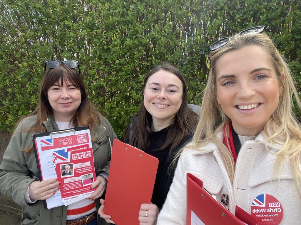 Such a positive response on the doors for @ChrisPWebb yesterday!! The sun even came out for us.